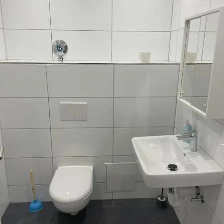 Premium Monteurwohnung דירה לודוויגסהאפן אם ריין